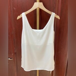 Brand New 100% silk top tank size Small